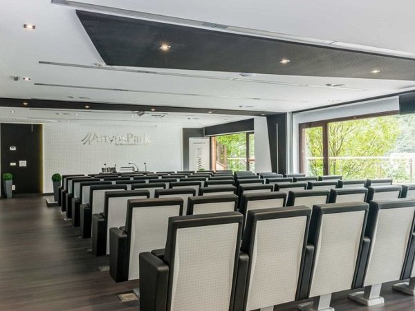 MEETING ROOMS AnyósPark Mountain