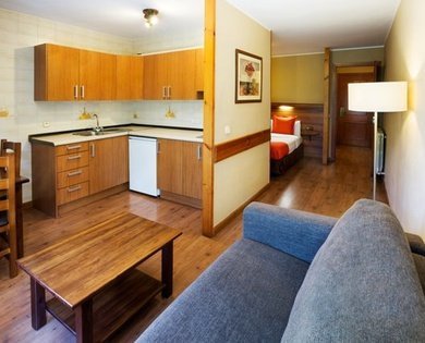 TRIPLE APARTMENT TRIPLE APARTMENT