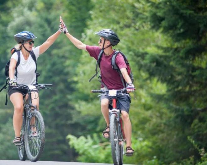 Excursiones en E-Bike con guía AnyósPark Mountain Excursiones en E-Bike con guía AnyósPark Mountain